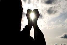 乐竞体育:吉迪超远三分压哨绝杀 公牛主场逆转湖人.